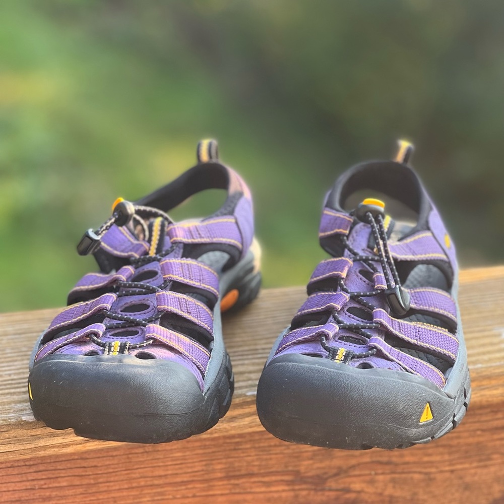 KEEN Newport Sandals Women’s 7.5. In EUC! Purple